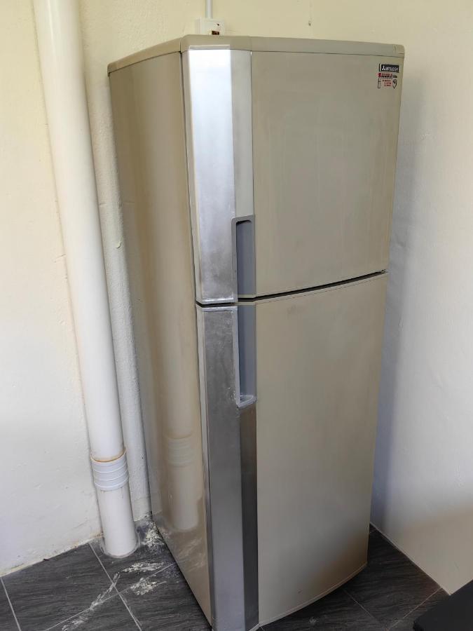 Ww Hostel 22A Private Shower Джордж Таун Екстериор снимка